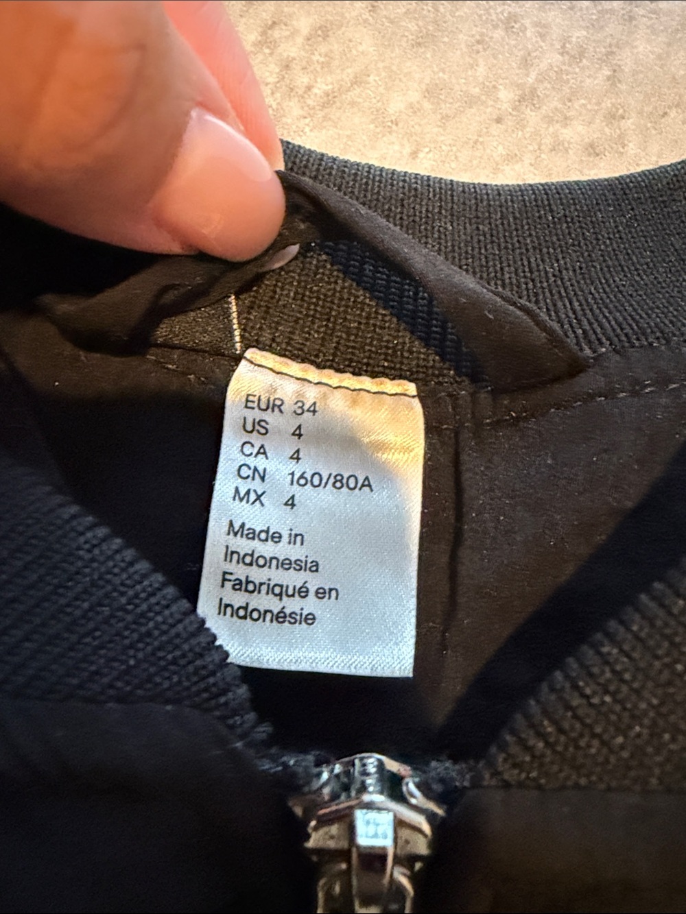 Divided lightweight jacket - Picture 3 of 4